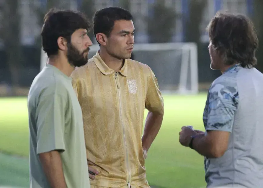 ستاره‌های مصدوم استقلال در جایگاه ویژه (عکس)