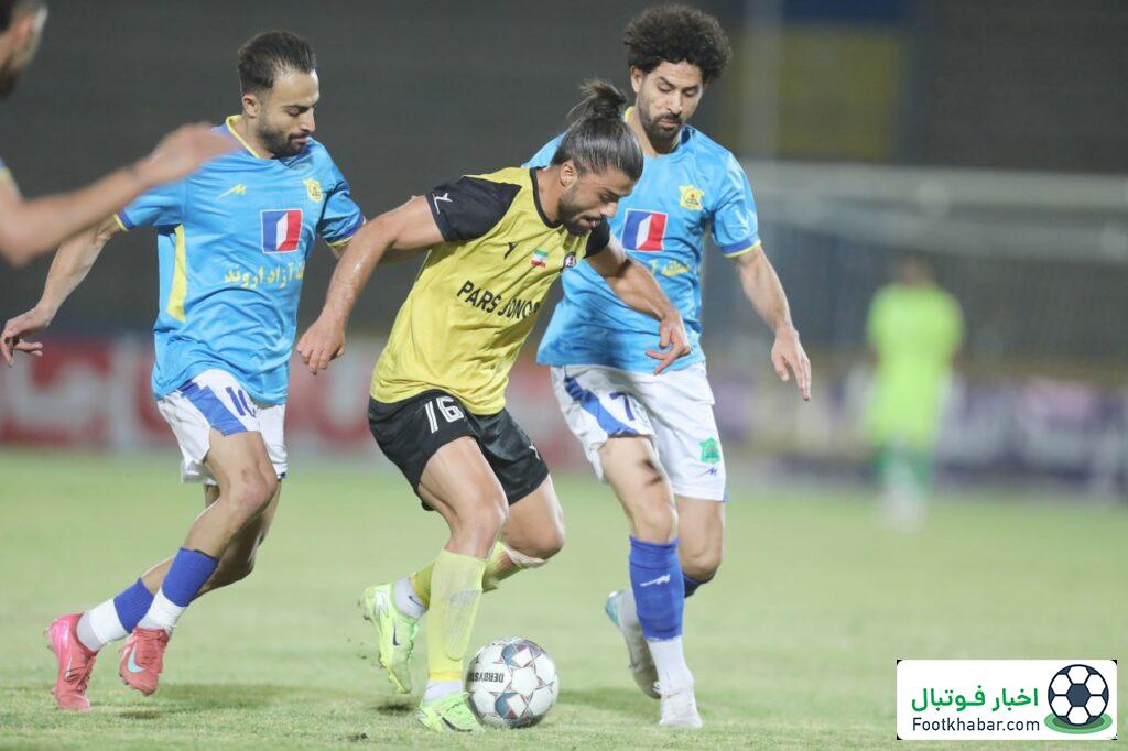 به دلیل نداشتن ورزشگاه استاندارد/ میزبانی 4 تیم لیگ یکی هم به خطر افتاد!