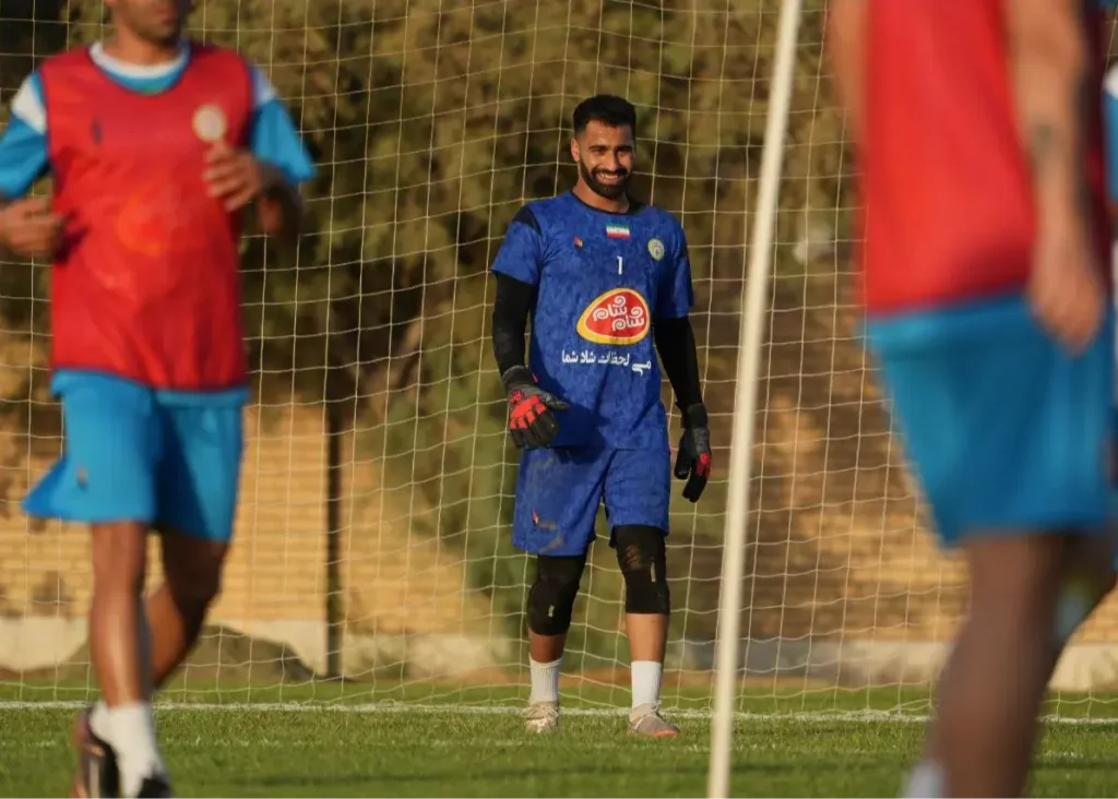 غلام‌زاده سنگربان اول تیم پیروز/ رقابت شدید دروازه‌بانهای فجر به سود علی غلام