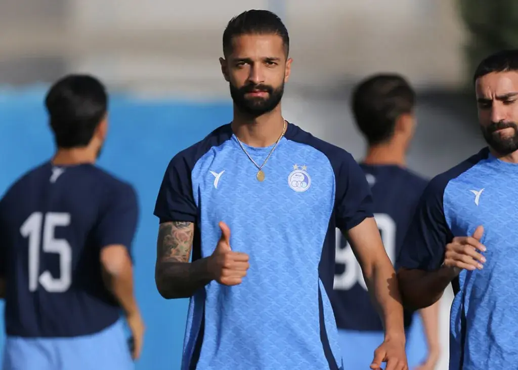 مدافع آبی‌ها مقابل ذوب آهن بازی می کند/ سهرابیان معافیت تحصیلی گرفت