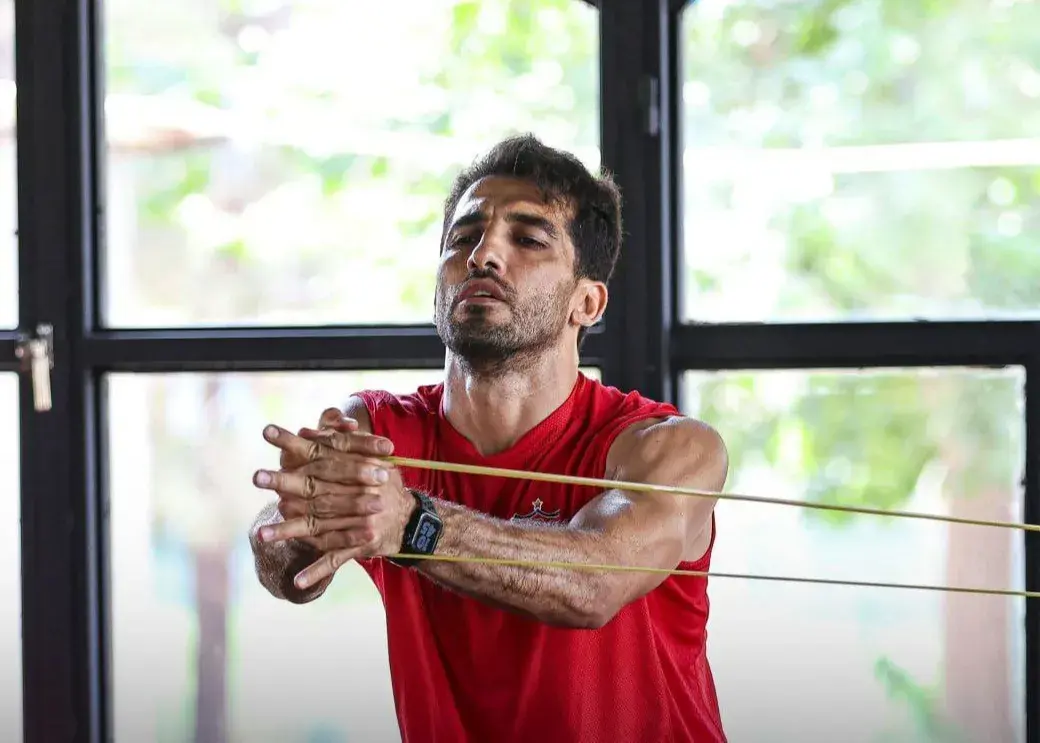 آماده بازی و نه آماده پایان/ کشمکش بی‌صدا، سخت‌ترین پیش‌فصل وحید امیری