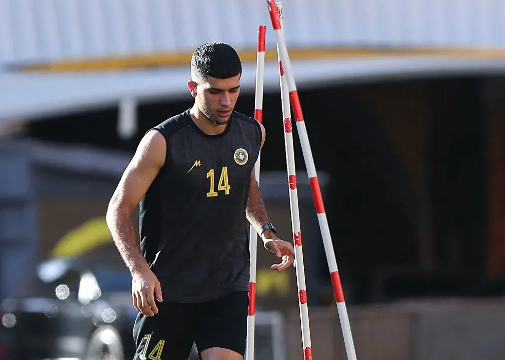 پرفشار و مرور چندباره برنامه تاکتیکی:/ سپاهان برای پرسپولیس به نقش جهان رفت