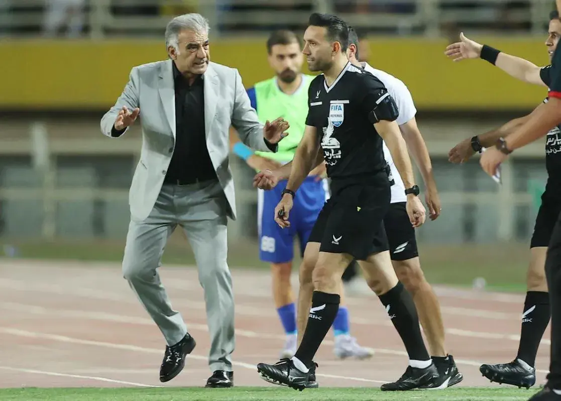 استفاده ستاره استقلال از وی‌ای‌آر سنتی (عکس)