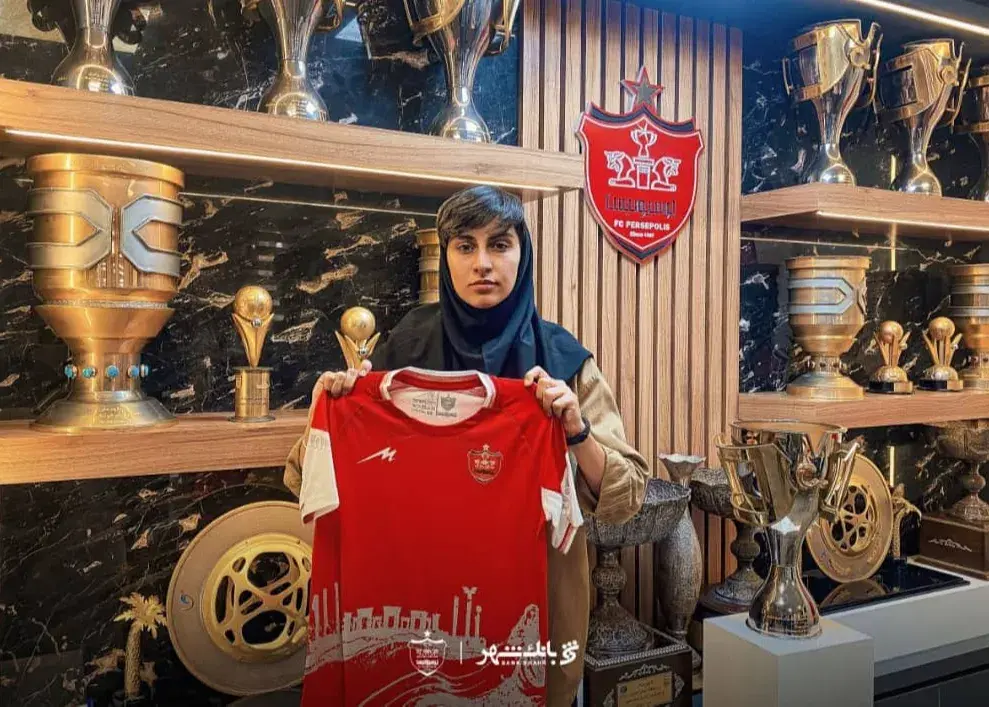 زنان سرخپوش کاملتر شدند؛/ رونمایی از دو خرید جدید پرسپولیس (عکس)