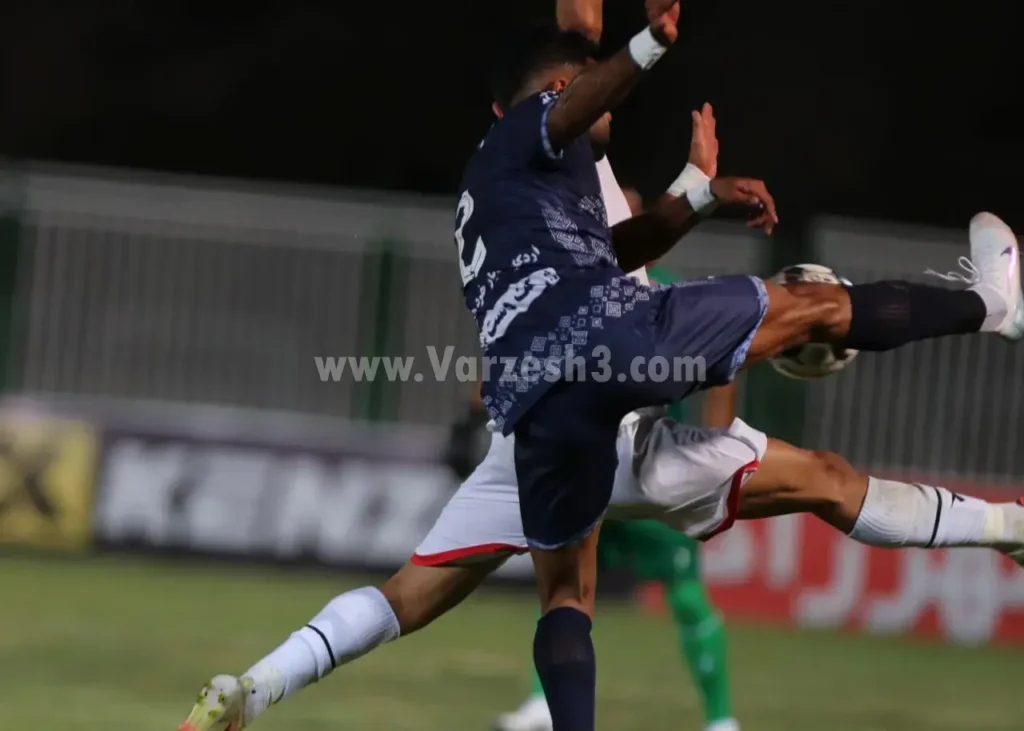 زاویه جدید تلویزیونی منتشر شد؛/ تماس عضو کمیته داوران با یحیی برای صحنه جنجالی