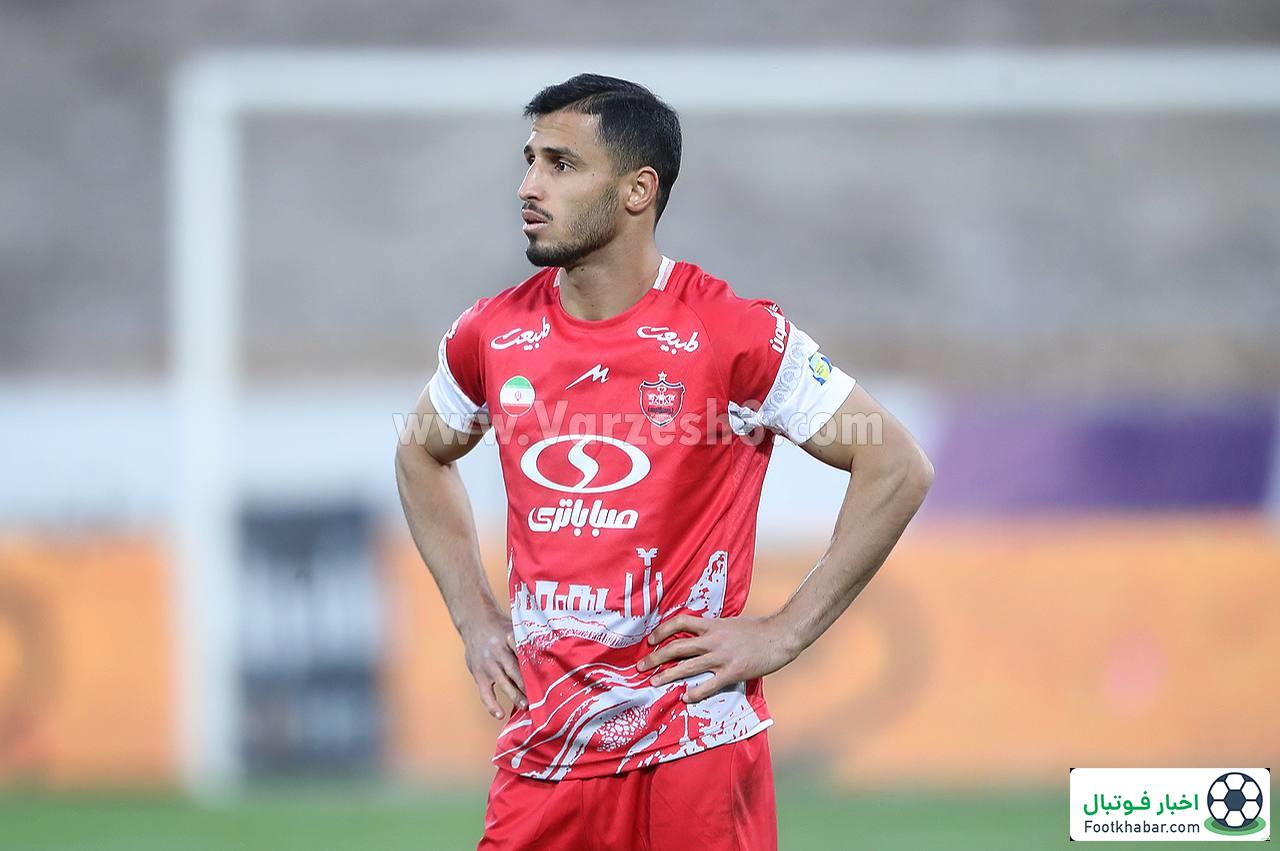 مهاجم پرسپولیس با اشاره به پیشنهاد وسوسه‌انگیز ۷۵ میلیاردی استقلال در تابستان گذشته، دلیل اصلی ماندنش در جمع سرخپوشان را وفاداری به هواداران دانست و از سوء استفاده مدیران سابق از نیاز مالی‌اش در زمان / علیپور: پارسال به پیشنهاد استقلال فکر کردم