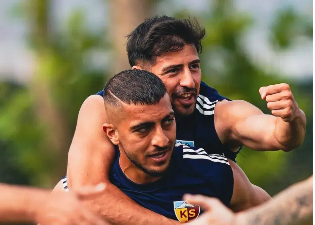 گزینه‌های استقلال در ترکیه خوش می‌گذرانند