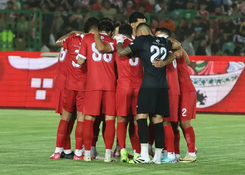 علی علیپور گلادیاتور سرخ؛ / پوستر خاص پرسپولیس برای نبرد نقش‌جهان