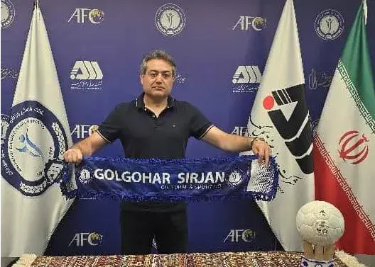 مربی گل گهر تمدید کرد