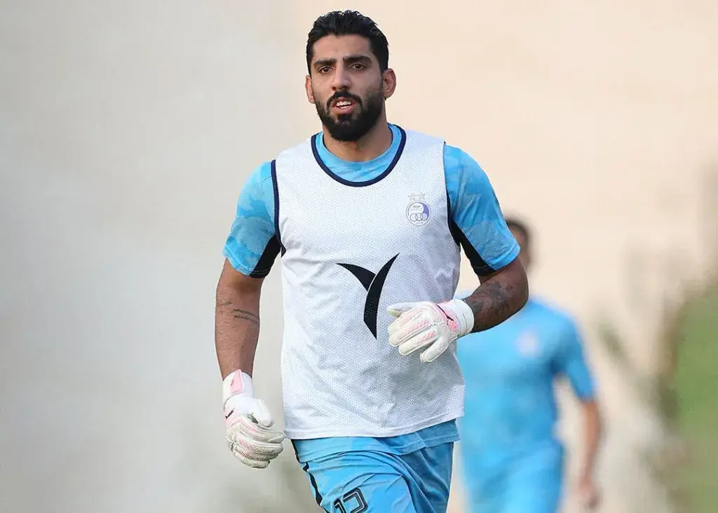 شاید فرعباسی مقابل تراکتور بازی کند و برود/ تعیین تکلیف دروازه‎‌بان استقلال بعد از سوپرجام