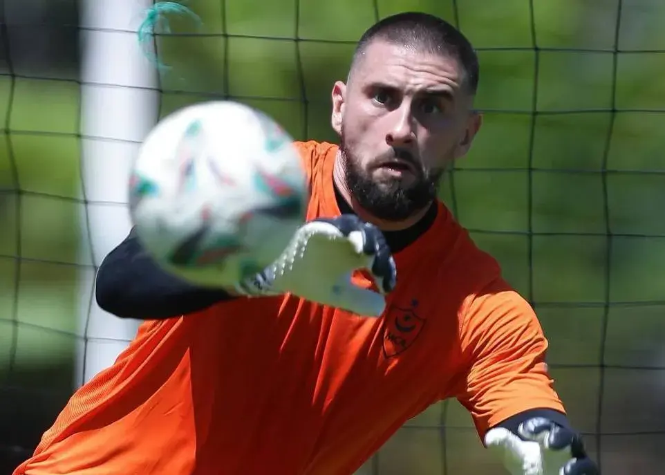 گندوز: می‌خواهم اینجا قهرمان شوم