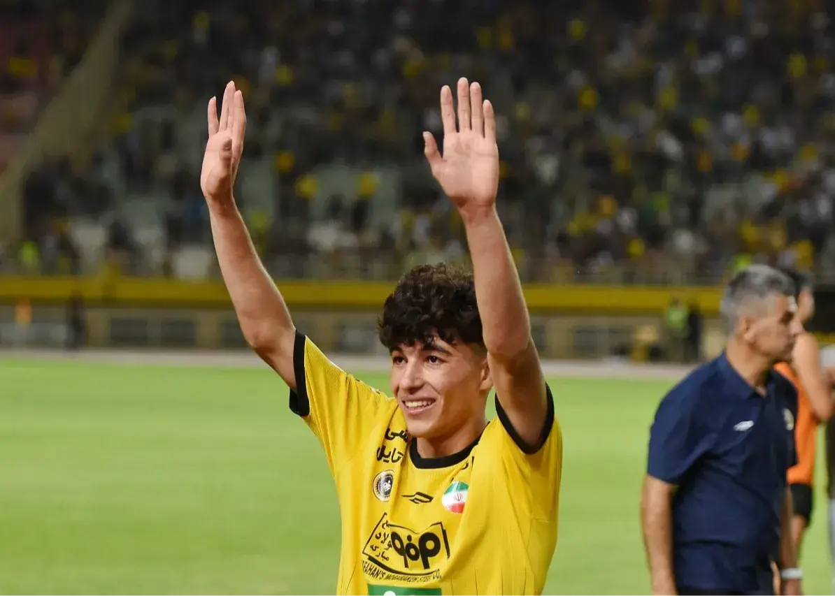 چشم امید سپاهان به جوان 18 ساله!