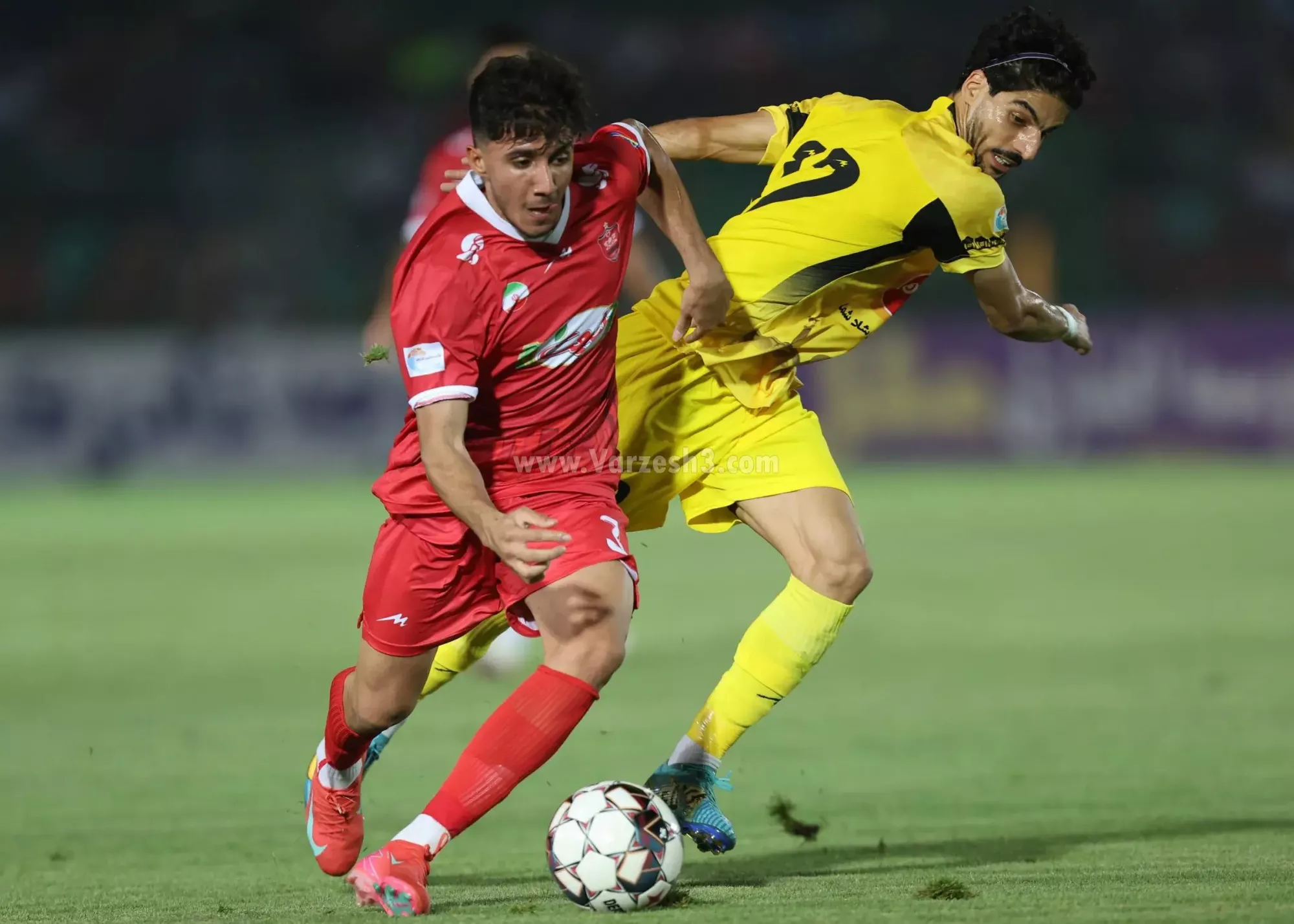 گلزن فجر چطور به سمت دروازه پرسپولیس چرخید/ براجعه و یک تجربه بزرگ و پرهزینه