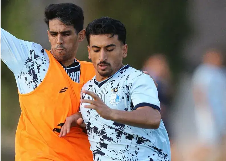 حمله صالح به نیمکت نشینی در استقلال