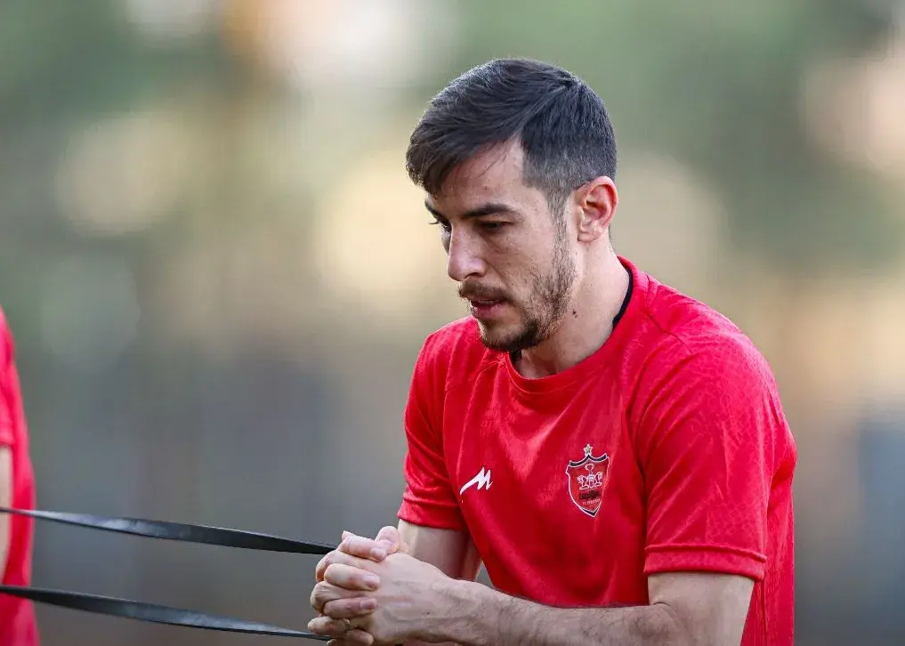 خداحافظی نمی‌کنم، می‌جنگم/ دستکش‌ بوکس در کوله‌پشتی فرشاد