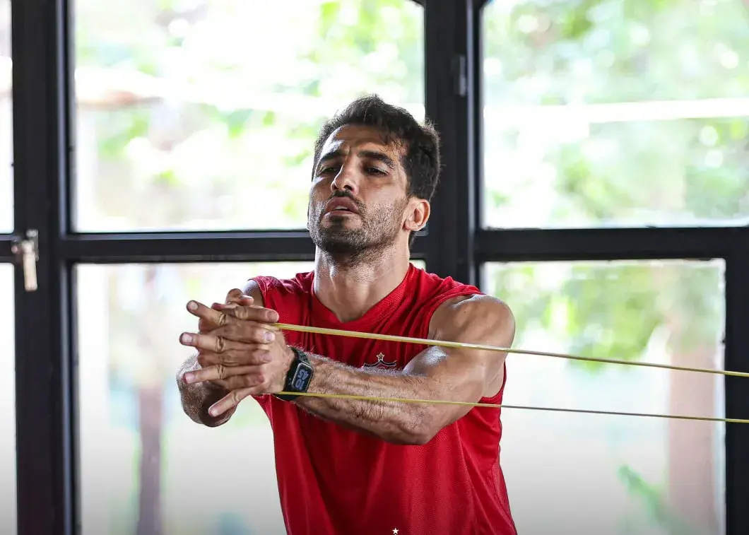 هاشمیان از کاپیتان پرسپولیس گذشت؛/ تبعید وحید امیری به جایی که هرگز باور نمی‌کنید!