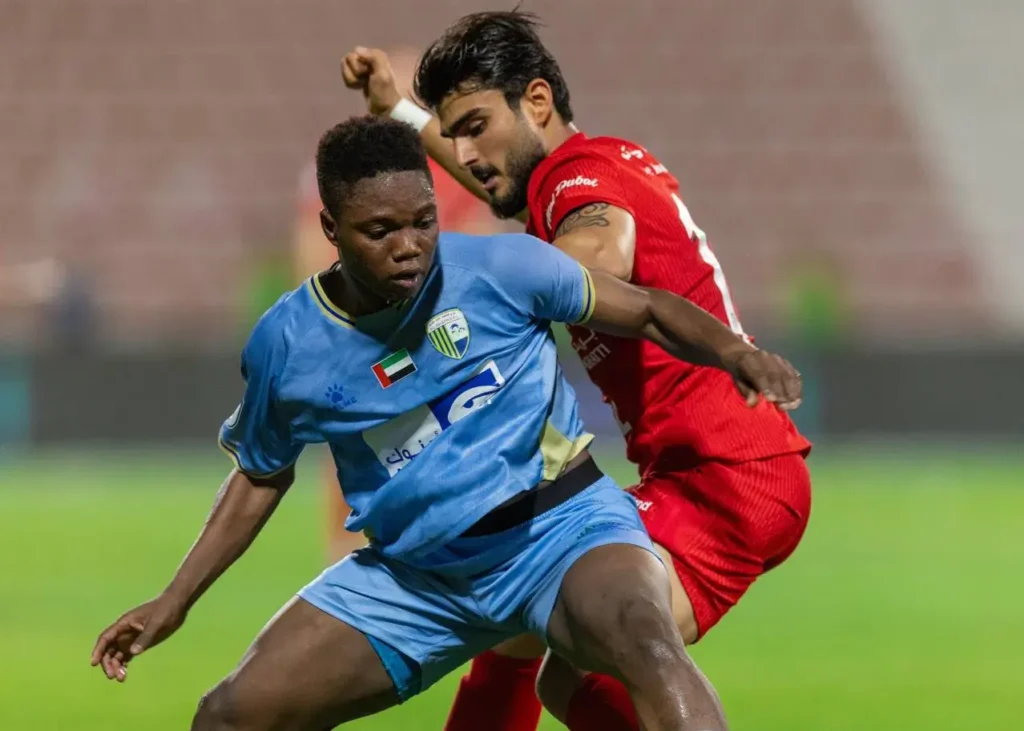 رضا غندی در همان اولین بازی به میدان رفت/ جوان ایرانی زیر آفتاب سوزان دبی!