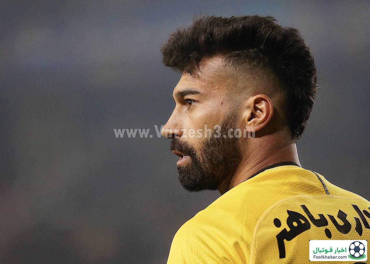 زیر سوال بردن قهرمانی پرسپولیس در فصل ۲۲/ کنایههای رامین: نگذاشتند سپاهان قهرمان بشود!