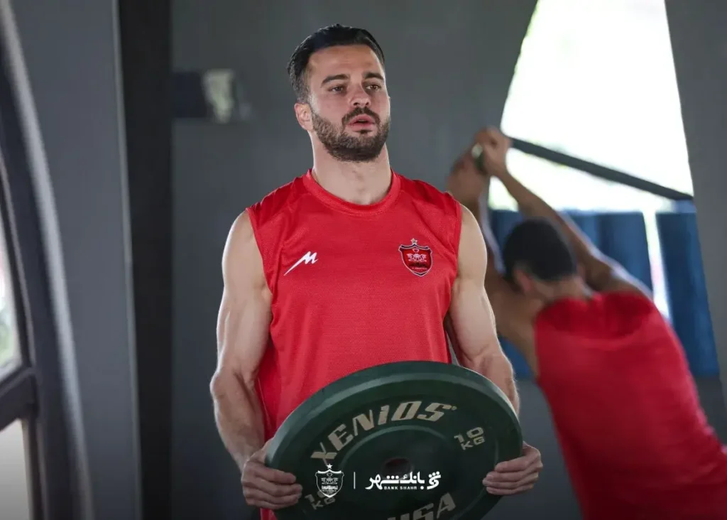 پرسپولیس در سالن شیشه ای ریکاوری کرد