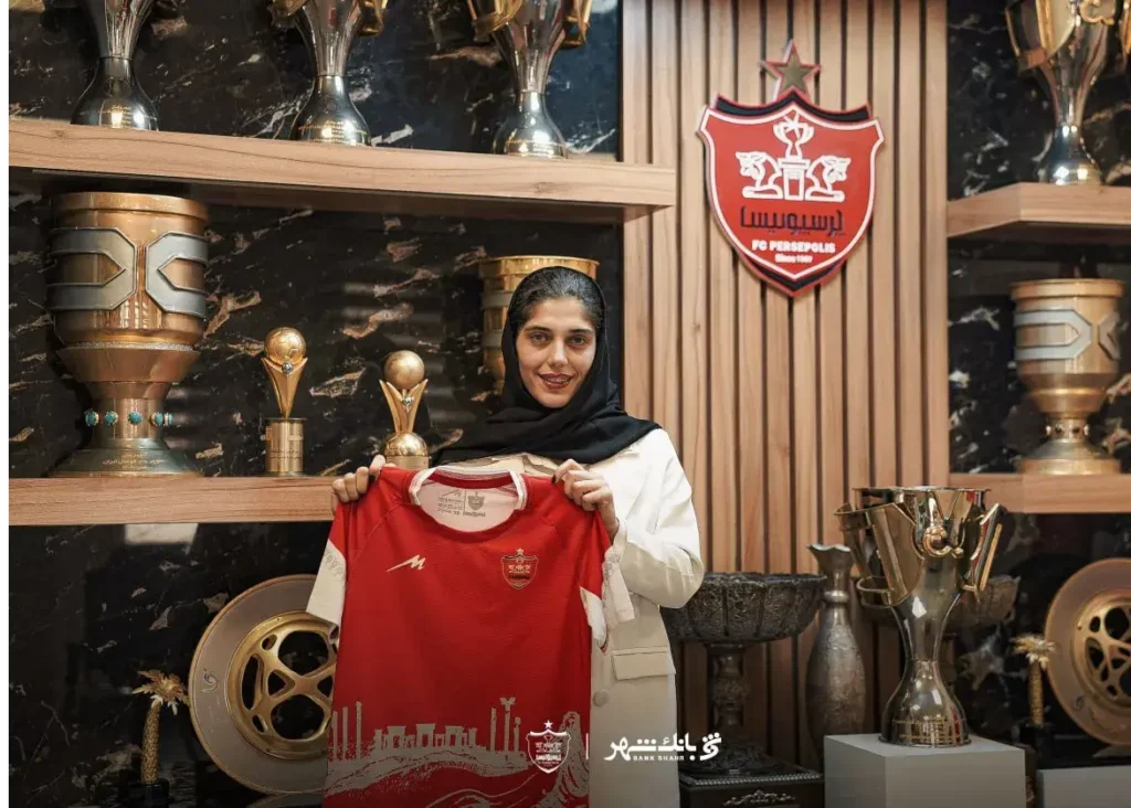 "ثنا صادقی در جمع قرمزها"/ ملی‌پوش سابق، خرید جدید زنان پرسپولیس