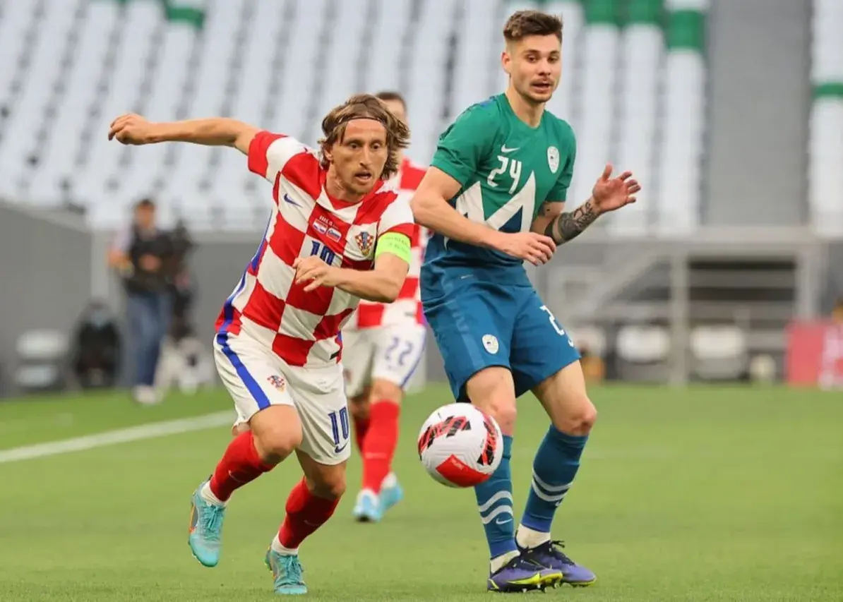 31 ساله اهل اسلوونی جدی‌ترین هدف هاشمیان/ سیکوشک دفاع چپ آینده پرسپولیس (به احتمال زیاد)!