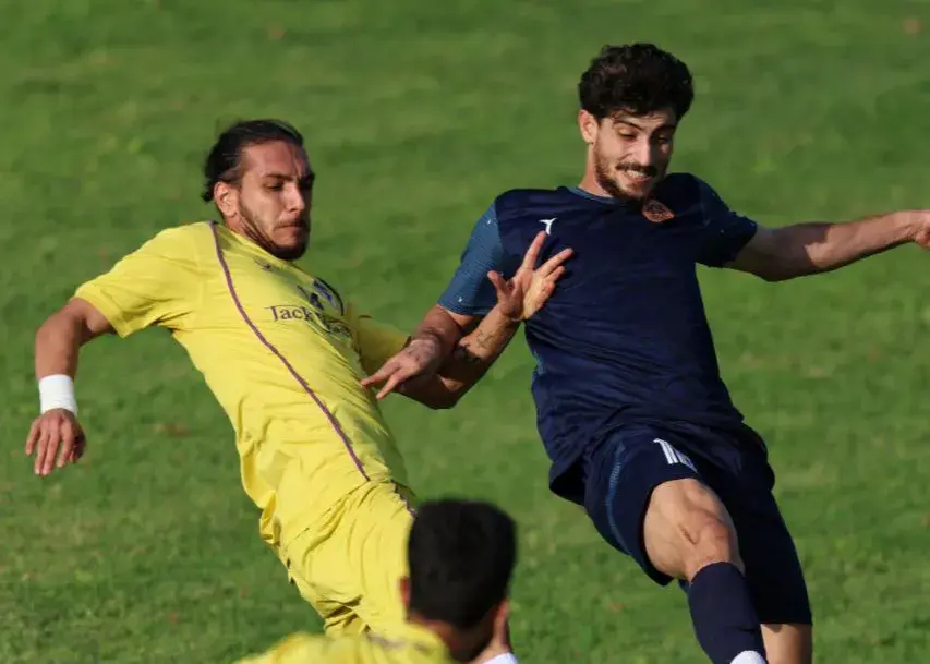 تساوی لیگ‌برتری‌های سابق در دیدار دوستاته