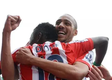 سرمربی استوک تایید کرد:/ انزونزی مستقیم از اصفهان به میدلند!