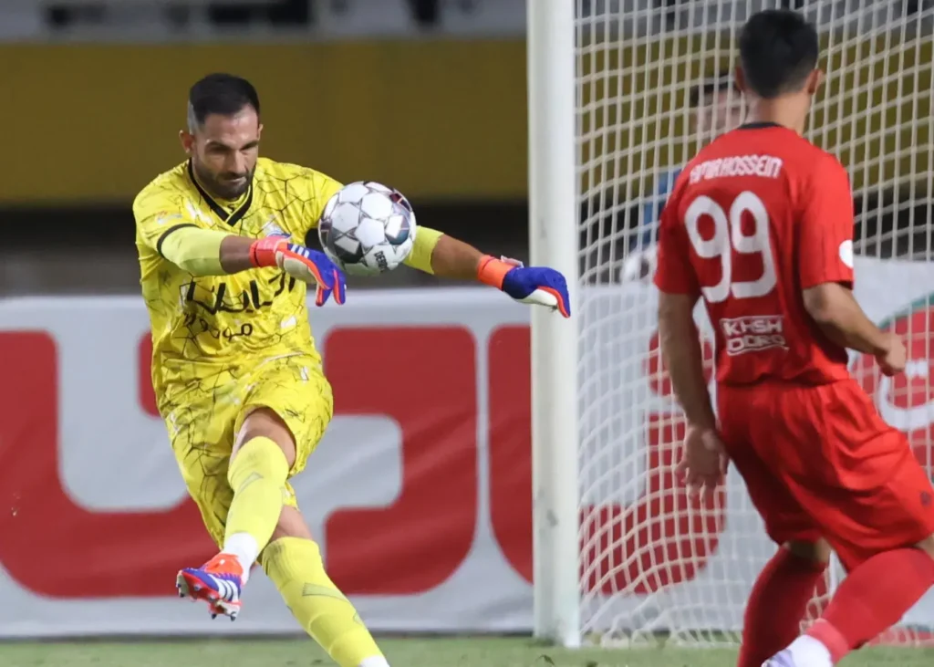 گلر باتجربه و استاندارد در خدمت آبی‌ها:/ از آدان سوپر واکنش و شیرجه بلند نخواهید!