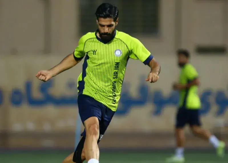 کاپیتان گل‌گهر لیگ شروع نشده رفت!