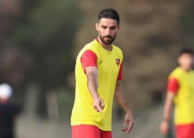 مدافع چپ پرسپولیس بی رقیب شد