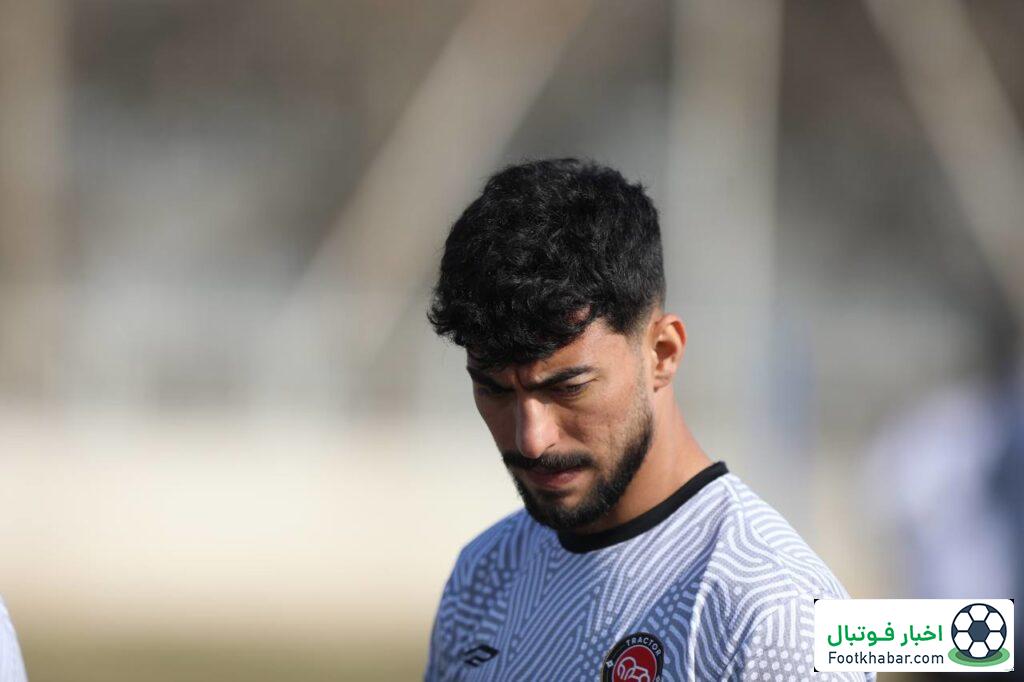 مدافعی که از ترافیک تراکتور آزاد شد! (عکس)