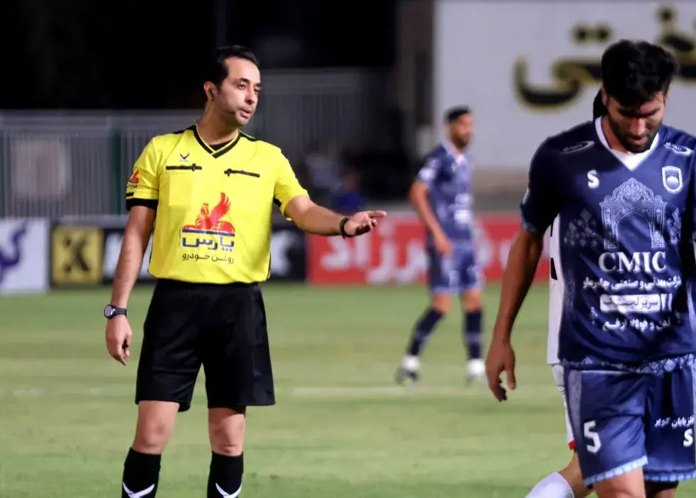 جرات نداری علیه مدعیان چنین تصمیماتی بگیری / شکایت فولاد از قضاوت جنجالی بنیادی‌فر