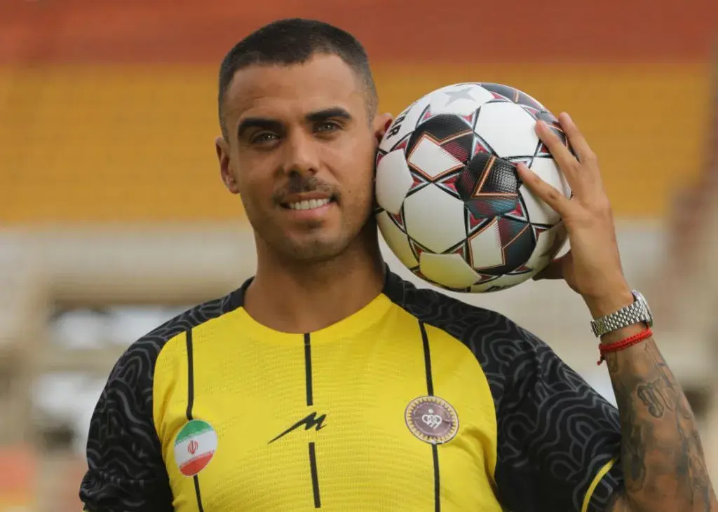 الوز اینجاست، شماره ۱۰ طلایی  / جانشین ستاره سپاهان مشخص شد (عکس)