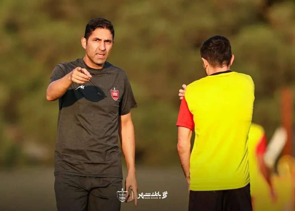 تنوع تاکتیکی و برتری هوایی در محوطه حریف؛/ هاشمیان برای خط حمله پرسپولیس چه می‌خواهد؟