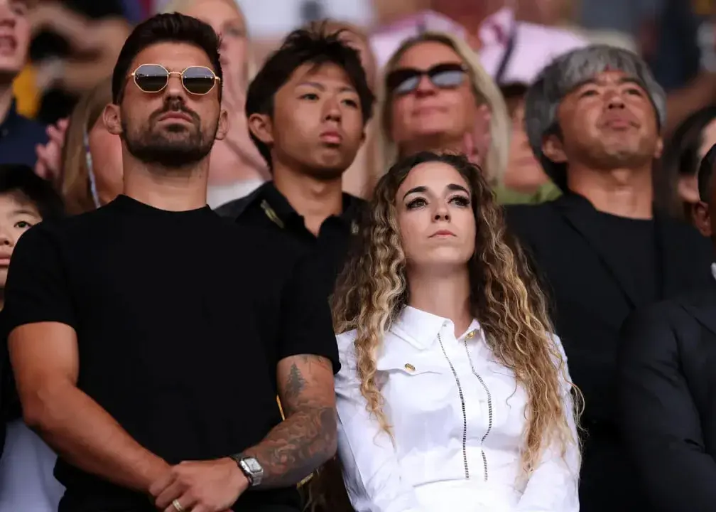 ادای احترام ولوز اشک همسر ژوتا را درآورد