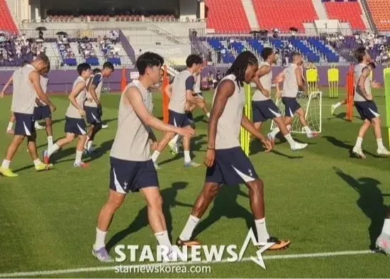 اشک‌های بیسوما در وداع با کاپیتان محبوب تاتنهام