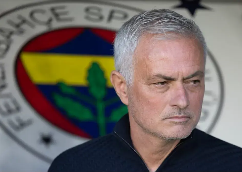 امشب فاینورد-فنر/ فن پرسی مقابل رویای طلسم‌شکنی 17ساله مورینیو