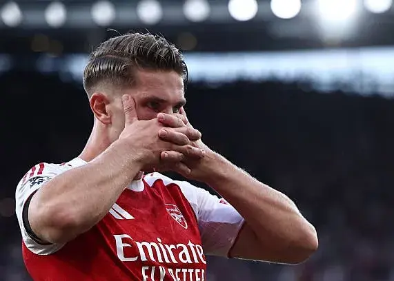 اولین دبل گیوکرس، آرسنال خواب قهرمانی می‌بیند/ آرسنال 5-0 لیدز: توپچی‌های بی‌رحم و لیدز بی‌دفاع