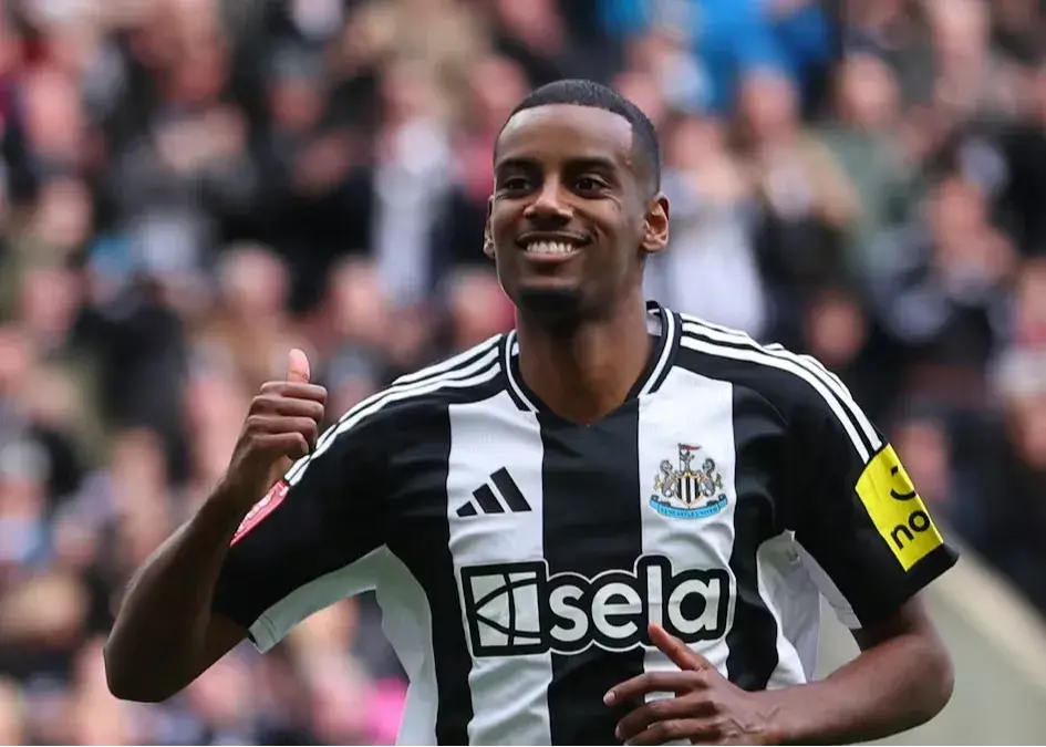 ایساک به سیم آخر زد/ فقط لیورپول، دیگر برای نیوکسل بازی نمی‌کنم!