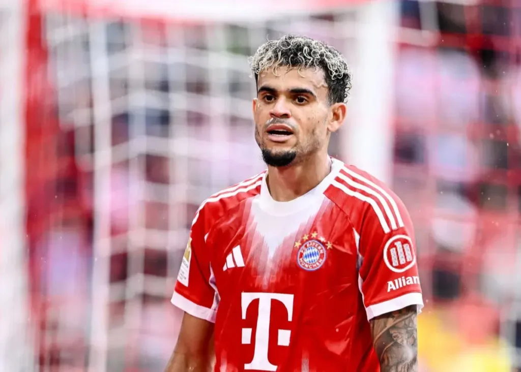 این بازی برای خانواده او خاطره شد/ لوییس دیاز لیورپول را فراموش کرد (عکس)