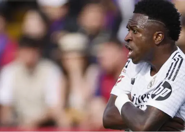 این پذیرفتنی نیست/ وینیسیوس: پیشنهاد تمدید رئال مضحک بود!