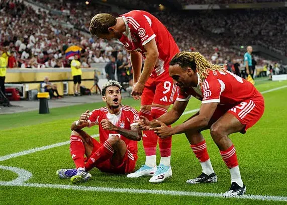 برای کامبک دیر بود، بایرن مونیخ به کسی جام نمی‌دهد/ اولین جام فصل بایرن: سوپرجام جدید، قهرمان همیشگی