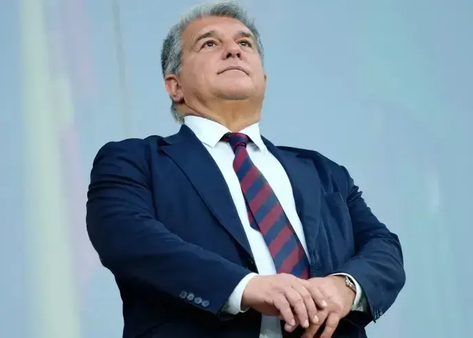 ثبت قراردادها روی هوا/ اوج اضطراب: نفس‌ بارسا به شماره افتاد!