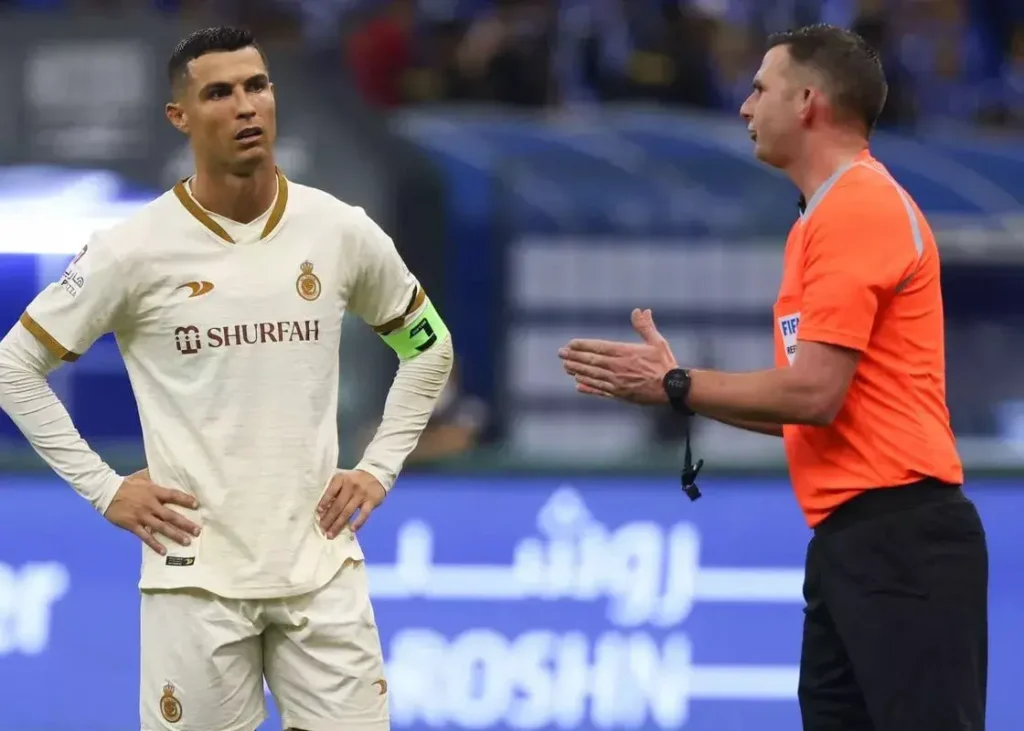 حالا به اندازه کافی داور باتجربه دارند/ تصمیم مهم عربستان: خداحافظی با داوران خارجی