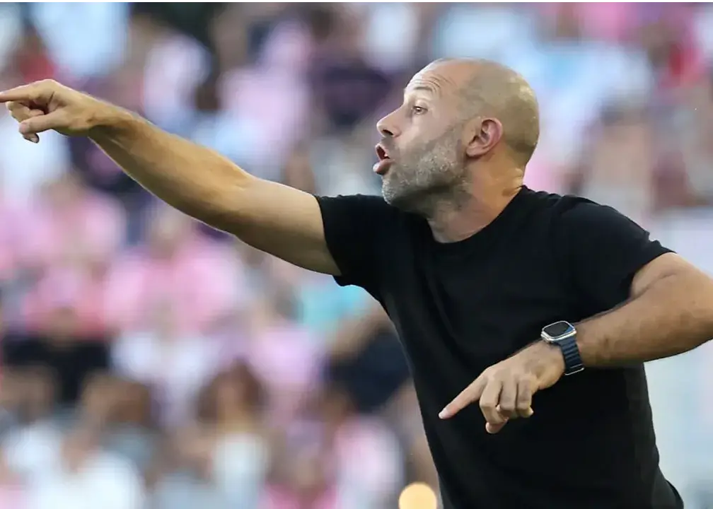 خاویر ماسکرانو:/ منتظر نظر پزشکان درباره مسی هستیم