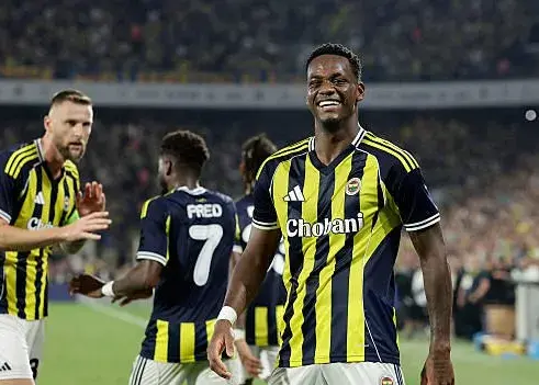 در شب درخشش ستاره‌های سابق النصر/ آتش‌بار فنرباغچه در کادیکوی: غرش شیرهای مورینیو