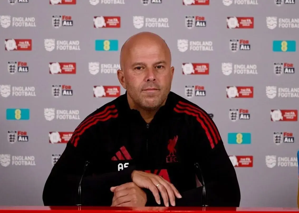 درباره ایساک حرف نمی‌زنم/ اشلوت: خوش‌تیپ‌ترین بازیکن ایتالیایی را خریدیم!