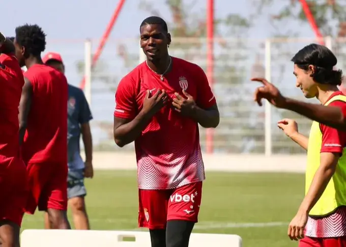 دل ستاره فرانسوی برای تمرین گروهی تنگ شده بود/ اولین تمرین پوگبا: اینقدر سر کیف ندیده بودیمش!‏