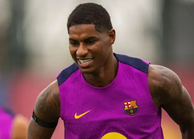 راهکار برای عبور از بحران/ دردسر تمام نشدنی بارسا: ثبت قرارداد سه ستاره!