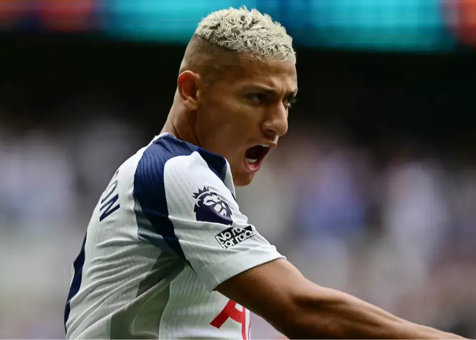 رستگاری ستاره برزیل/ در حد و اندازه رونالدو: ریچارلیسون، اوفنمنو!